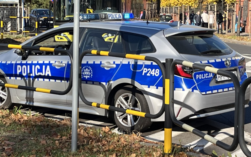 Atak Kolumbijczyków na przystanku autobusowym