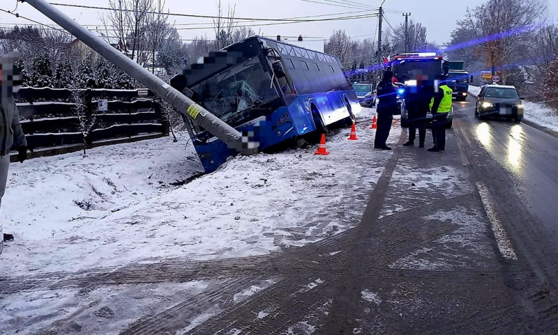 Wypadek autobusu-Nowy Prażmów