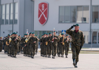 Wojsko Polskie: Nowoczesne mundury - bezpieczeństwo i funkcjonalność